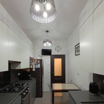 Продается 3-х комнатная квартира, 90 м²