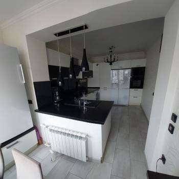 Продается 3-х комнатная квартира, 76,5 м²