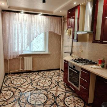 Продается Многокомнатная квартира, 82,7 м²