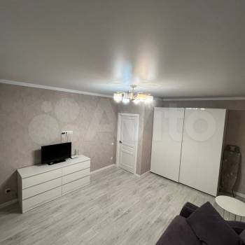 Сдается 1-комнатная квартира, 40 м²