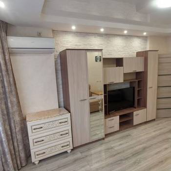 Сдается 1-комнатная квартира, 42 м²