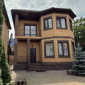 Продается Дом, 180 м²