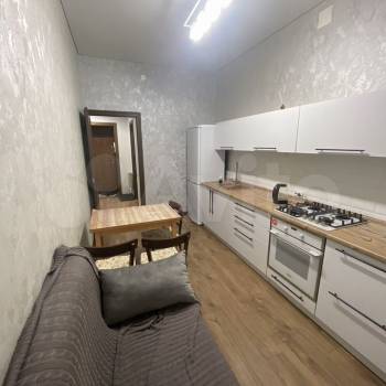 Сдается 1-комнатная квартира, 39 м²