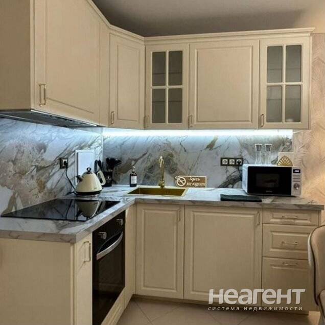 Продаю студию, Суворовский, пер Андреева