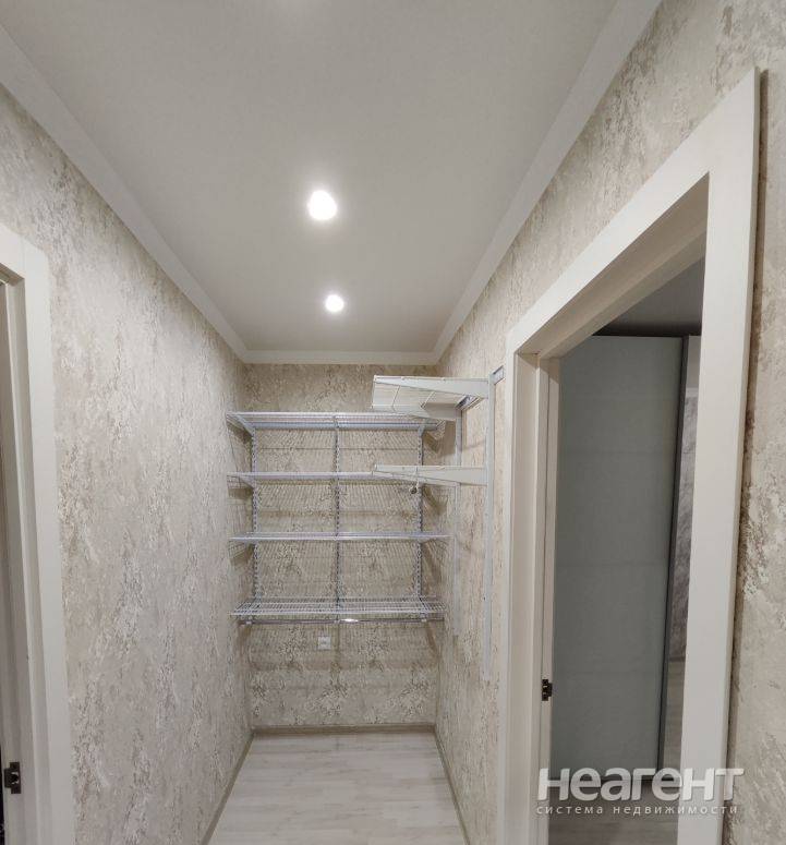 Сдам 2-к квартиру, Александровка (проспект 40-летия Победы)