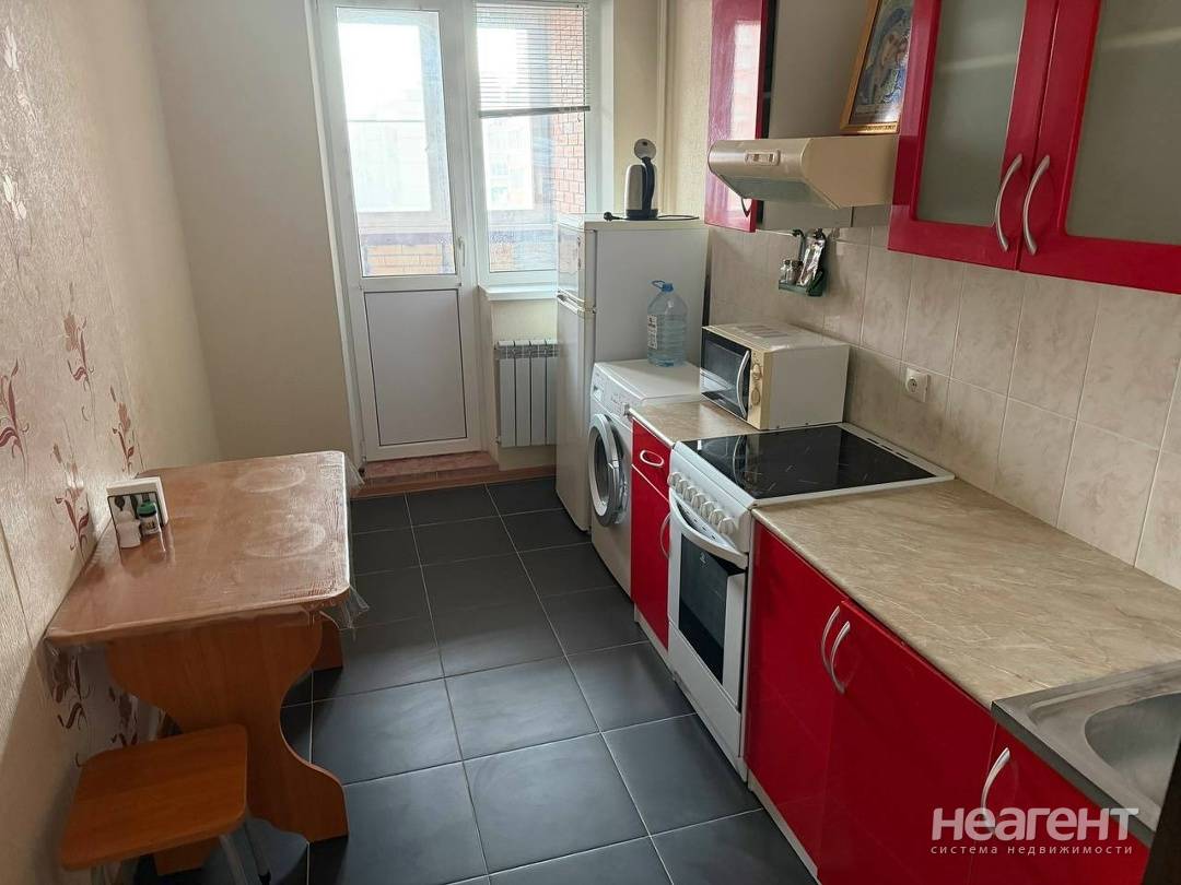 Сдам 1-комнатную квартиру, ул. Стабильная