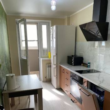 Сдается 1-комнатная квартира, 37 м²