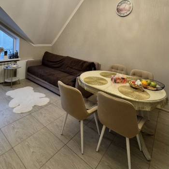 Продается 1-комнатная квартира, 49,7 м²