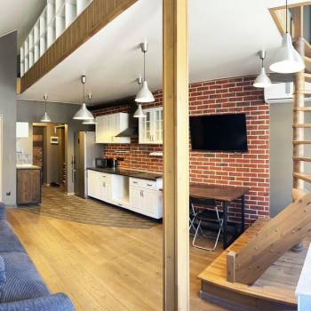 Продается 1-комнатная квартира, 55 м²