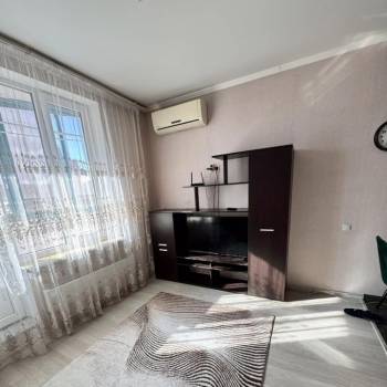 Продается 1-комнатная квартира, 27 м²