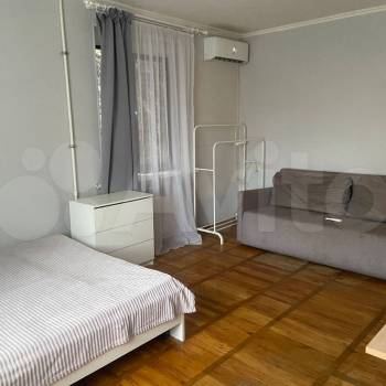 Сдается 1-комнатная квартира, 37 м²