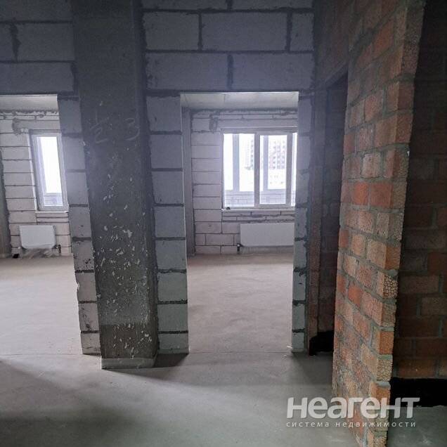 Продаю 2-х ком. квартиру, г. Батайск, ул. Северный Массив