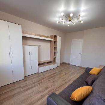 Сдается 2-х комнатная квартира, 65 м²