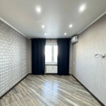 Продается 1-комнатная квартира, 36 м²