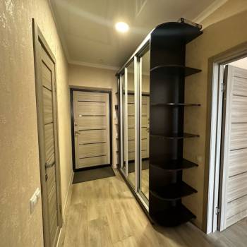 Продается 1-комнатная квартира, 37 м²