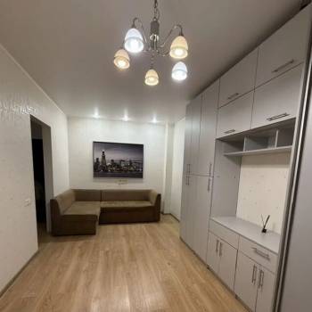 Сдается 1-комнатная квартира, 38 м²