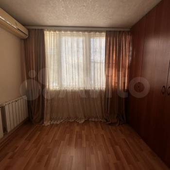 Сдается 1-комнатная квартира, 43,7 м²