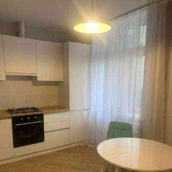 Сдается 1-комнатная квартира, 44 м²