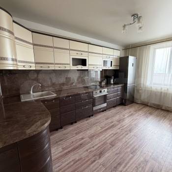 Продается 2-х комнатная квартира, 61,6 м²