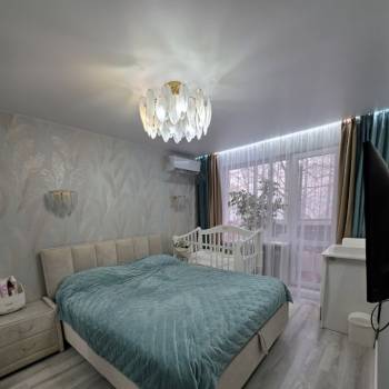 Продается 3-х комнатная квартира, 63 м²