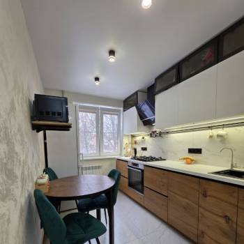 Продается 3-х комнатная квартира, 63 м²