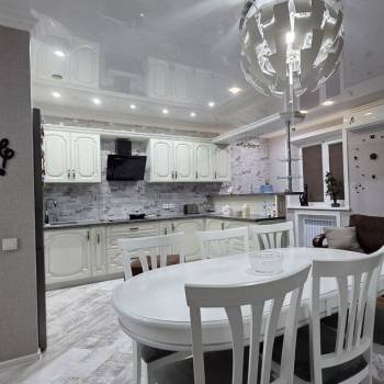 Продается 2-х комнатная квартира, 64 м²