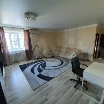 Сдается 2-х комнатная квартира, 75 м²