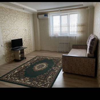 Сдается 1-комнатная квартира, 40 м²