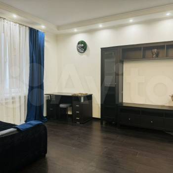 Сдается 1-комнатная квартира, 44 м²