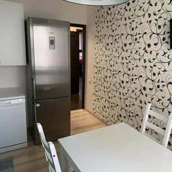 Сдается Многокомнатная квартира, 64 м²