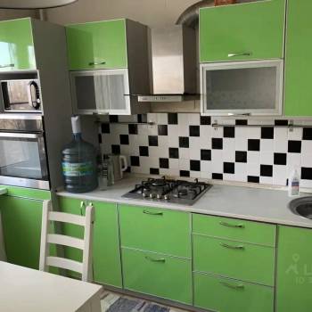 Сдается Многокомнатная квартира, 64 м²