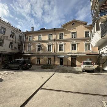 Сдается Нежилое помещение, 141 м²