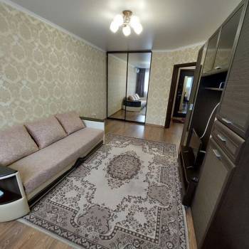 Сдается 1-комнатная квартира, 40 м²