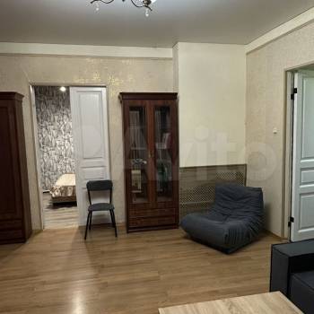 Сдается Многокомнатная квартира, 60 м²