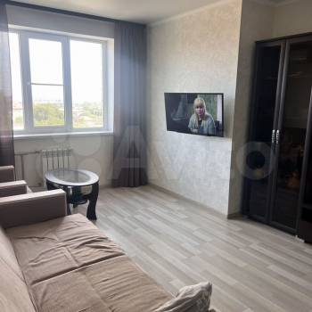 Сдается 1-комнатная квартира, 42 м²