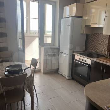 Сдается 1-комнатная квартира, 42 м²