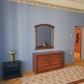 Сдается Многокомнатная квартира, 100 м²