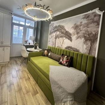 Продается 1-комнатная квартира, 42 м²