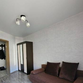 Сдается 1-комнатная квартира, 37 м²