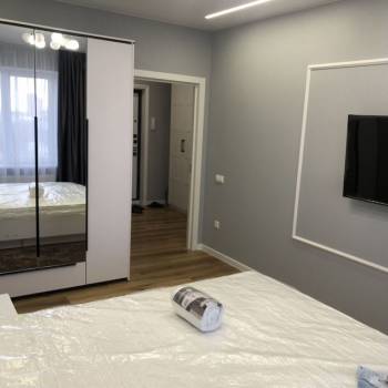 Сдается 1-комнатная квартира, 42 м²