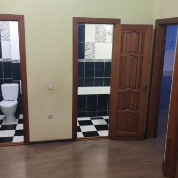 Сдается 1-комнатная квартира, 60 м²