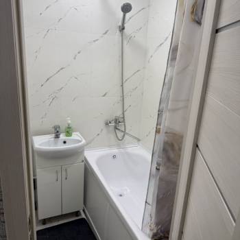 Сдается 1-комнатная квартира, 60 м²