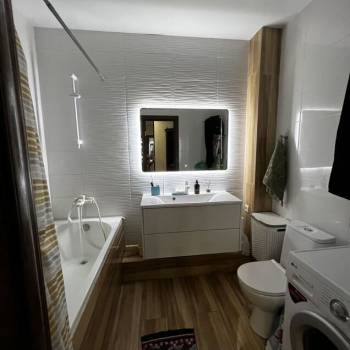 Продается 1-комнатная квартира, 37 м²