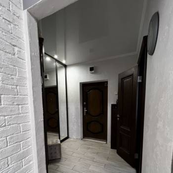 Продается 1-комнатная квартира, 37 м²