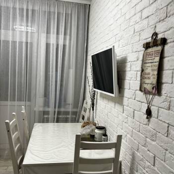 Продается 1-комнатная квартира, 37 м²