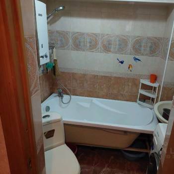 Продается 2-х комнатная квартира, 42 м²