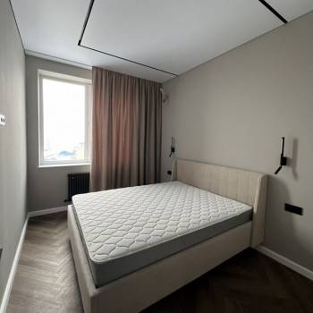 Продается 1-комнатная квартира, 50 м²