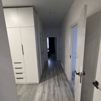 Продается 3-х комнатная квартира, 80 м²