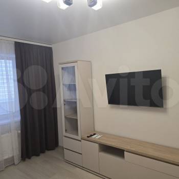 Сдается 1-комнатная квартира, 42 м²