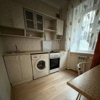 Продается 1-комнатная квартира, 30,9 м²